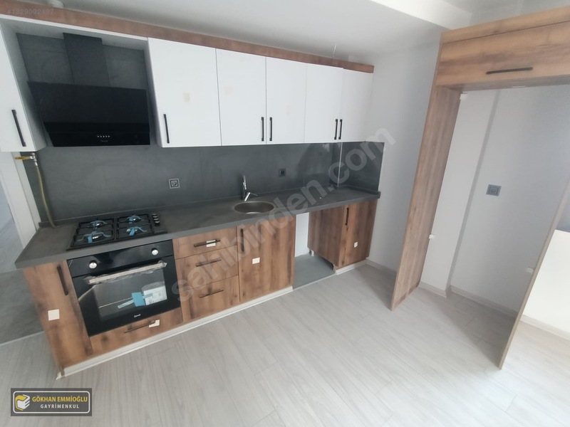 Seyrek Meydan'da Kiralık 2+1 Daire (70m², Doğalgazlı, Asansörlü) — fotoğraf 4