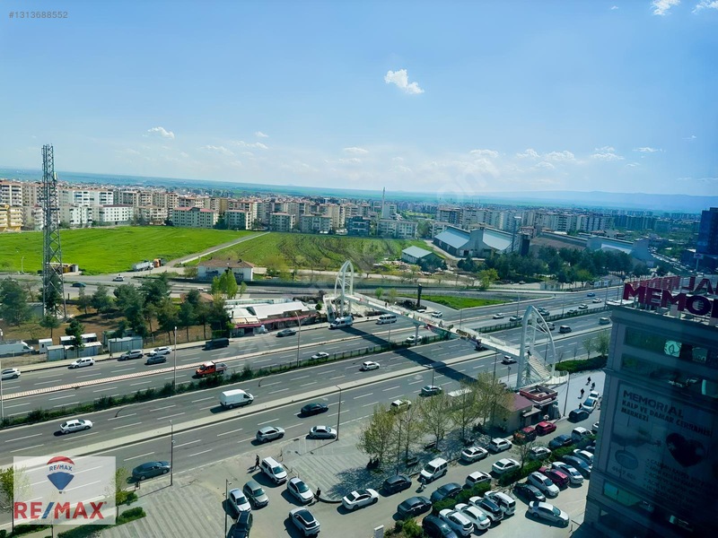 Urfa Yolu Üzerinde Çeysa Serhat Plazada Kiralık 2+1 Büro/ofis — fotoğraf 3