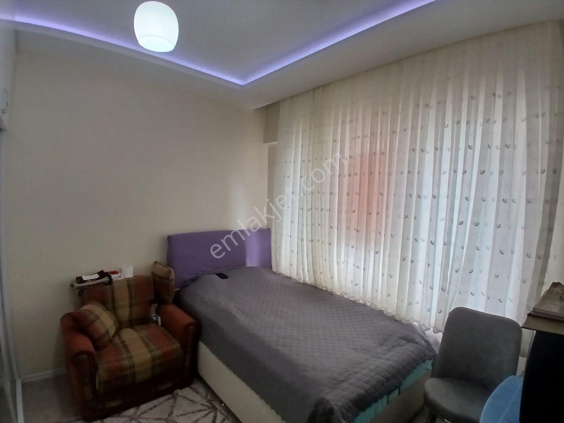 Akçay Emlak'tan Akşehir Gazi Mahallesinde Yerden Isıtma Asansörlü Satılık 3+1 Daire — fotoğraf 9