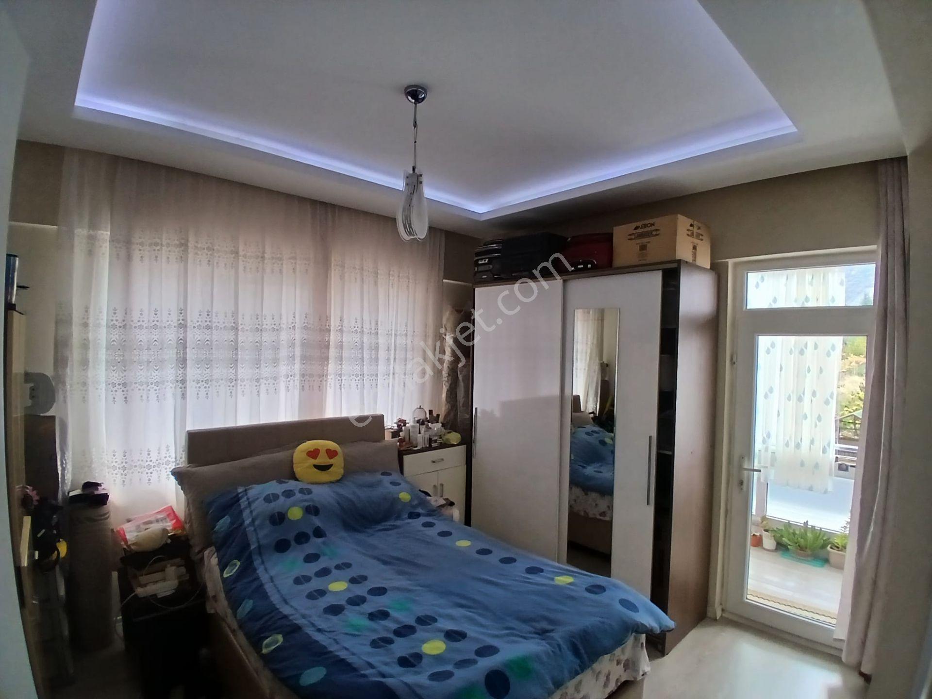 Akçay Emlak'tan Akşehir Gazi Mahallesinde Yerden Isıtma Asansörlü Satılık 3+1 Daire — fotoğraf 12