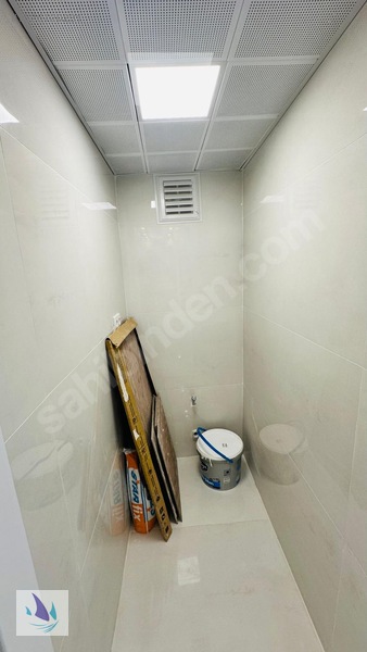 Üçyol Metro Dibi İçi Yapılı Deniz Manzaralı 3+1 Satılık Daire — fotoğraf 20