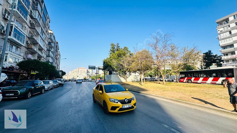 Üçyol Metro Dibi İçi Yapılı Deniz Manzaralı 3+1 Satılık Daire — fotoğraf 31