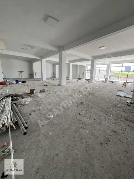 Güney Çevre Yolu'nda 600m² Satılık Dükkan — fotoğraf 3
