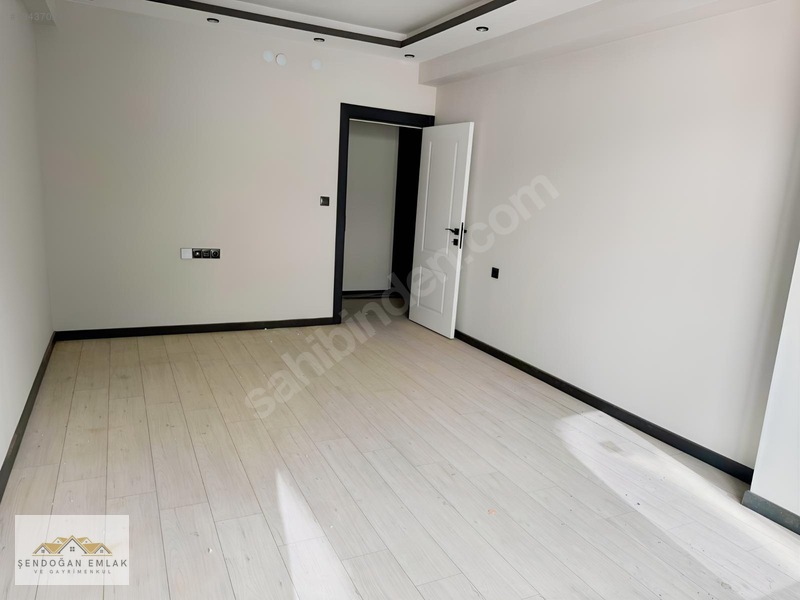 Çamlıca Mahallesinde 2+1 3+1 Lüks Daireler — fotoğraf 4
