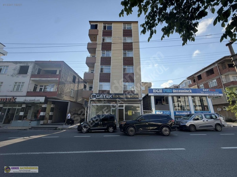 Gebze Eşref Bitlis Parkı Karşısı Düz Giriş Kiralık Dükkan