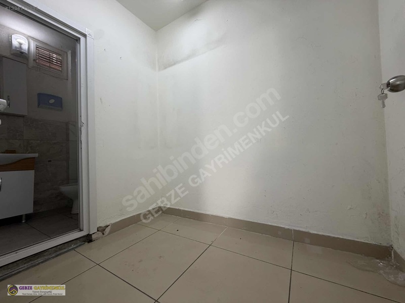 Gebze Eşref Bitlis Parkı Karşısı Düz Giriş Kiralık Dükkan — fotoğraf 9