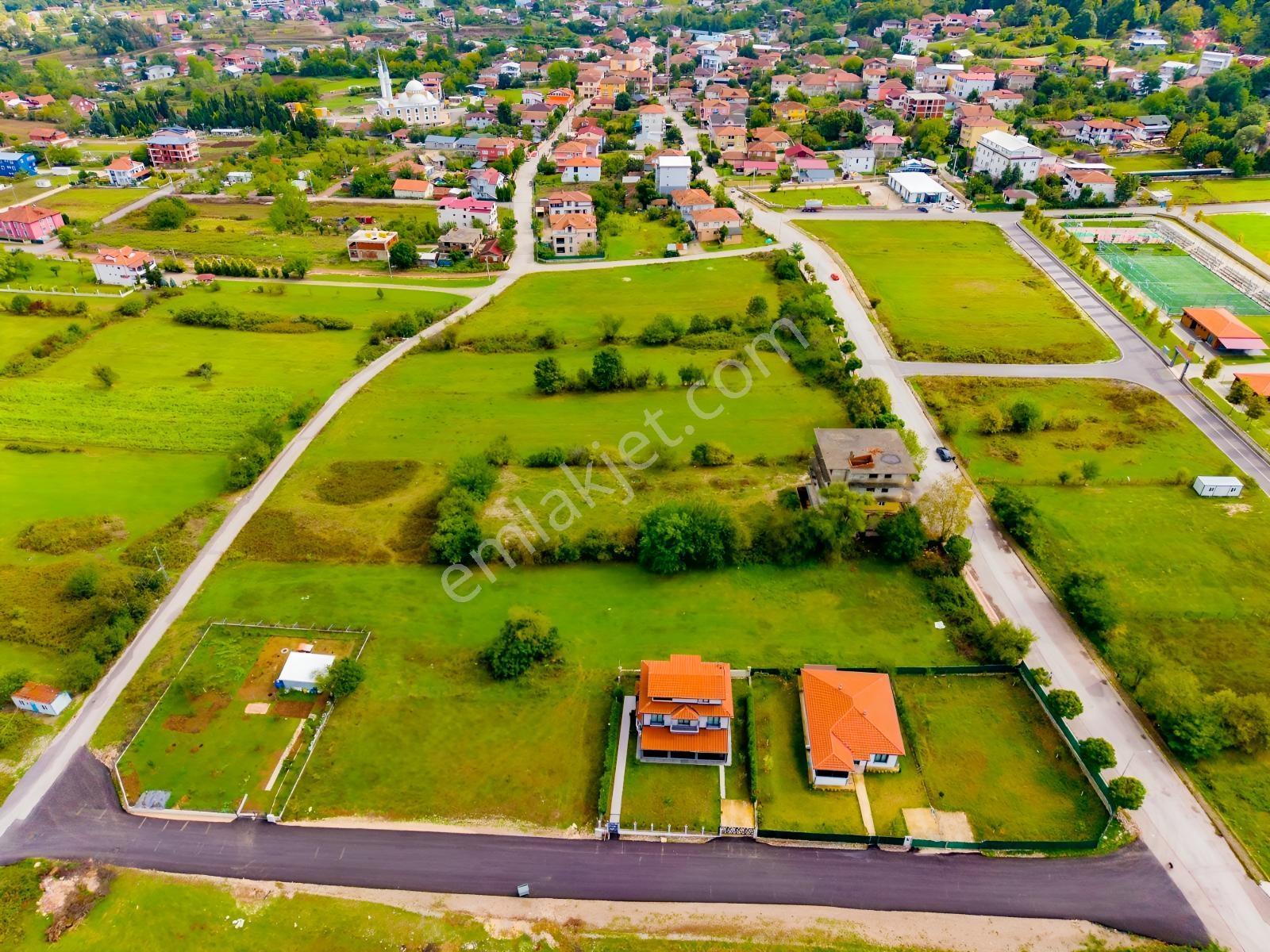 Arslanbey'de 2.551 M² Konut İmarlı Arsa + 700 M² Mevcut Bina — fotoğraf 8