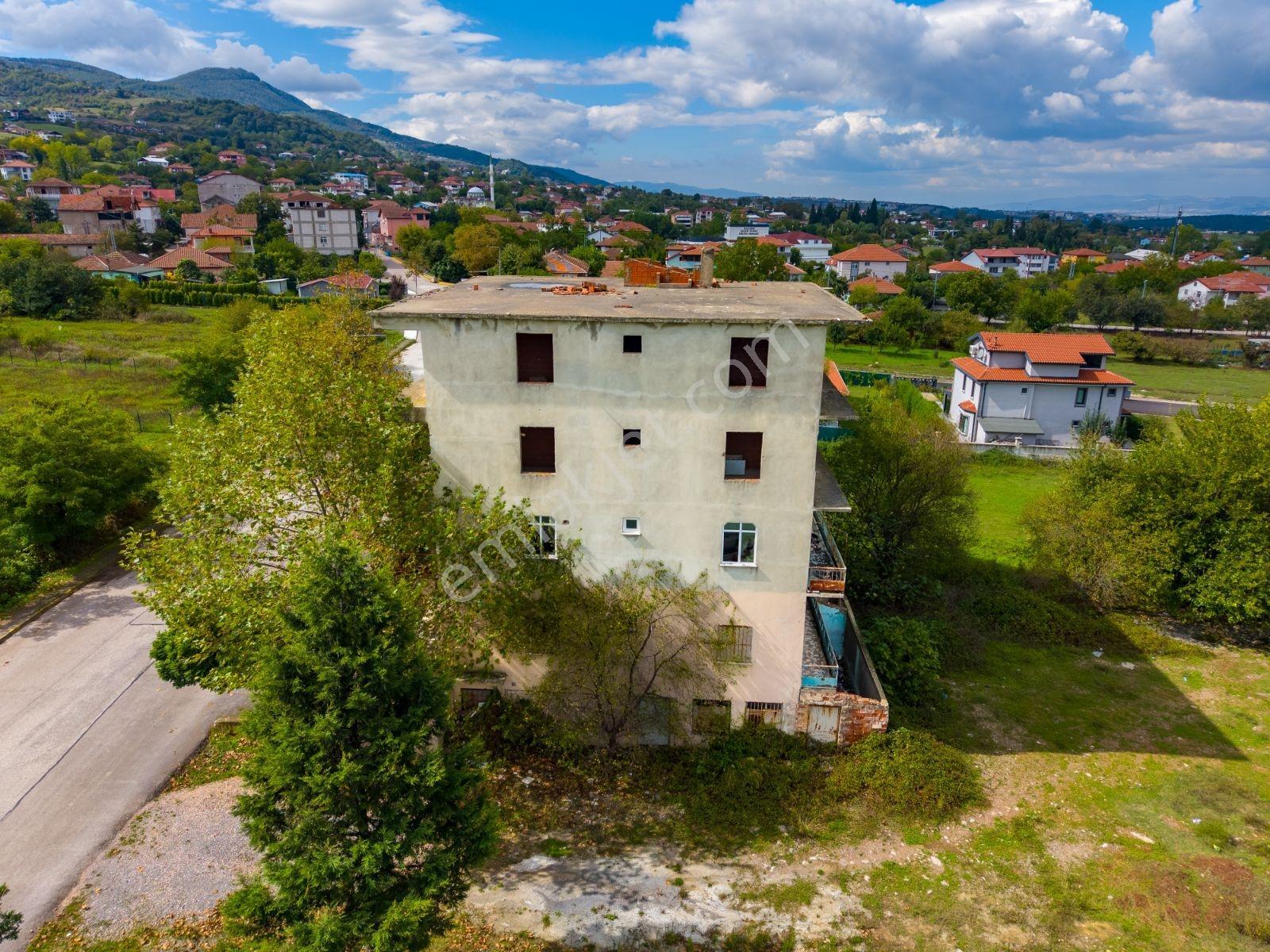 Arslanbey'de 2.551 M² Konut İmarlı Arsa + 700 M² Mevcut Bina — fotoğraf 9