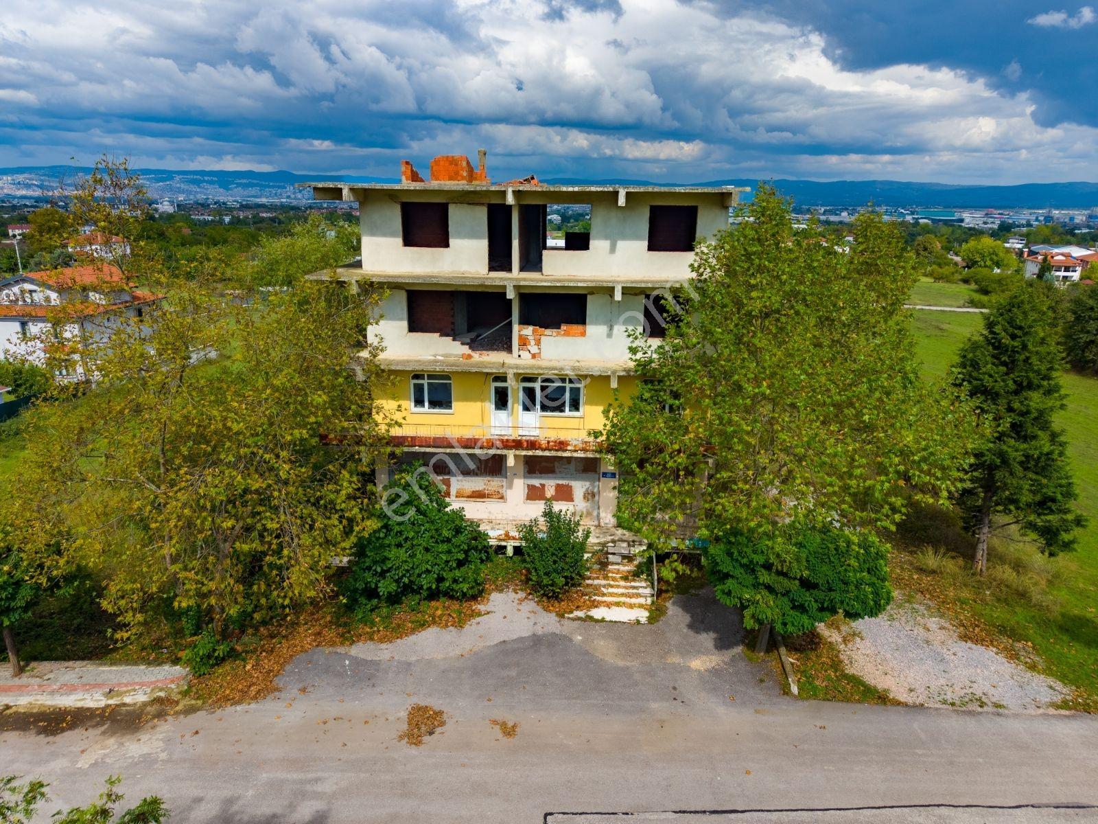 Arslanbey'de 2.551 M² Konut İmarlı Arsa + 700 M² Mevcut Bina — fotoğraf 11