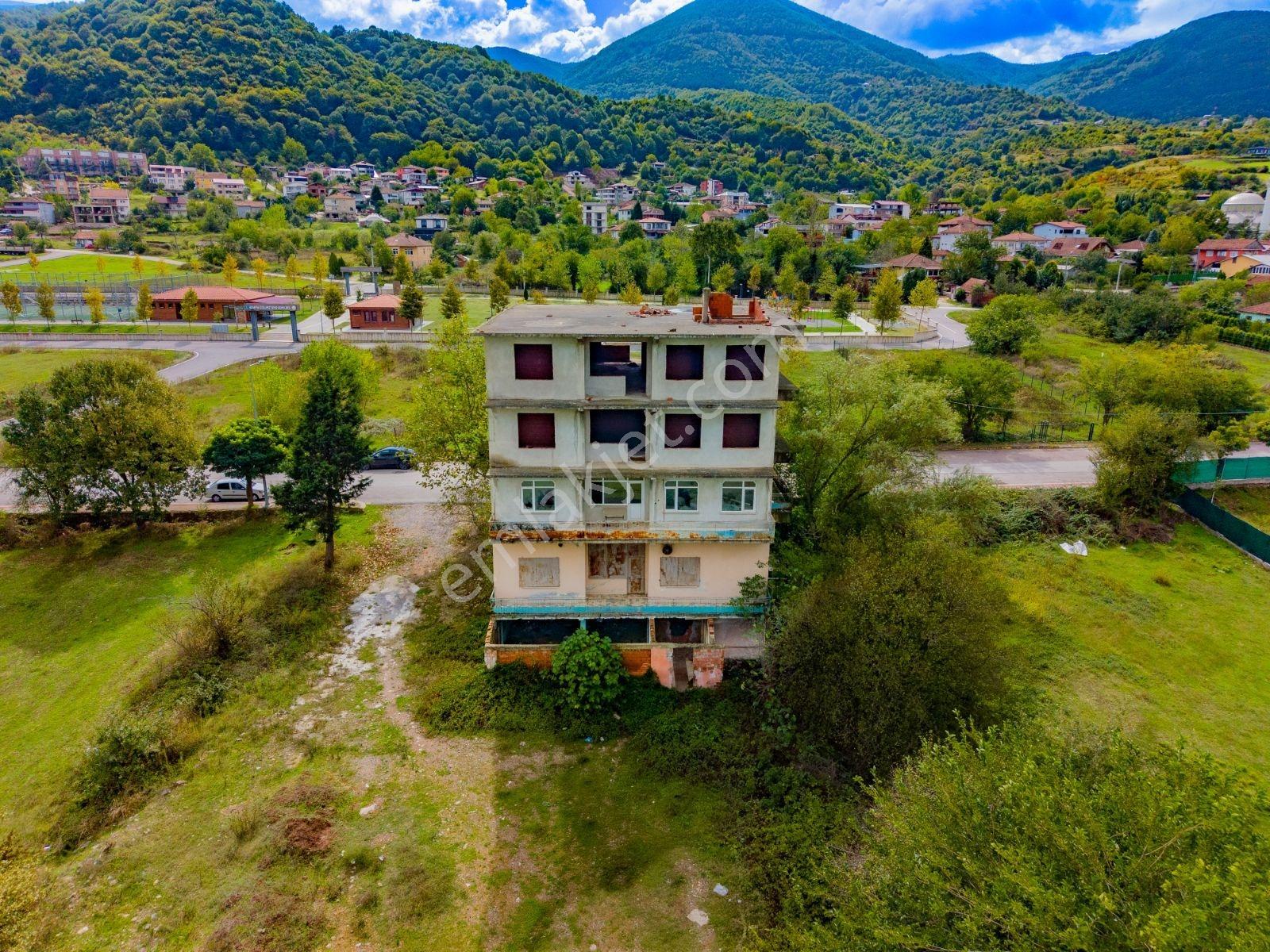 Arslanbey'de 2.551 M² Konut İmarlı Arsa + 700 M² Mevcut Bina — fotoğraf 16