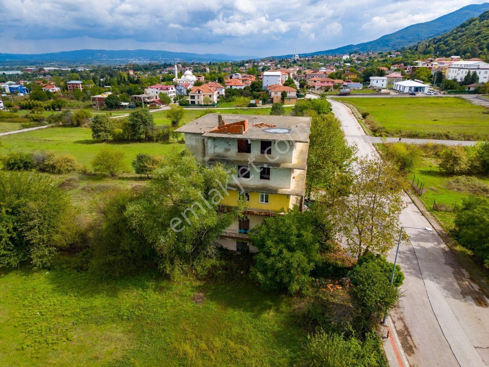 Arslanbey'de 2.551 M² Konut İmarlı Arsa + 700 M² Mevcut Bina — fotoğraf 17
