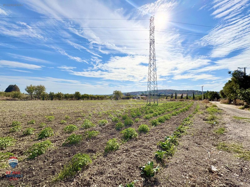 Çeşme'de Denize 5 Dakika Mesafede 3.900m² Tarla — fotoğraf 29
