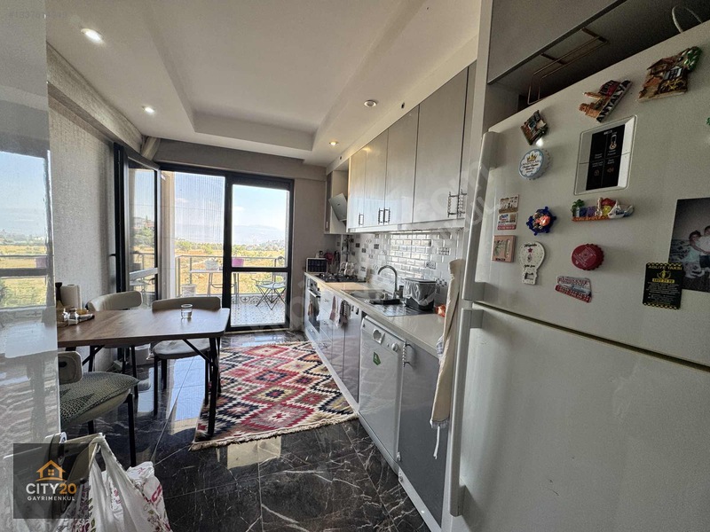 Mehmetakif Ersoy Mahallesi 140m2 3+1 Geniş Ferah Daire Satılık — fotoğraf 3