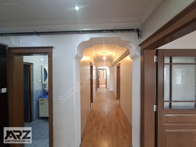 Altaylı Sitesinde 4+1 Boş Geniş Satılık Daire. — fotoğraf 6