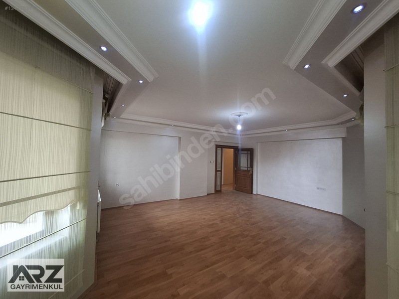 Altaylı Sitesinde 4+1 Boş Geniş Satılık Daire. — fotoğraf 14