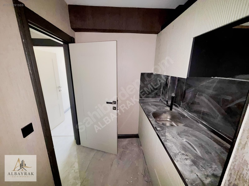 İmam Efendi Bulvarı Üzerinde Satılık 1+1 Ofis — fotoğraf 10