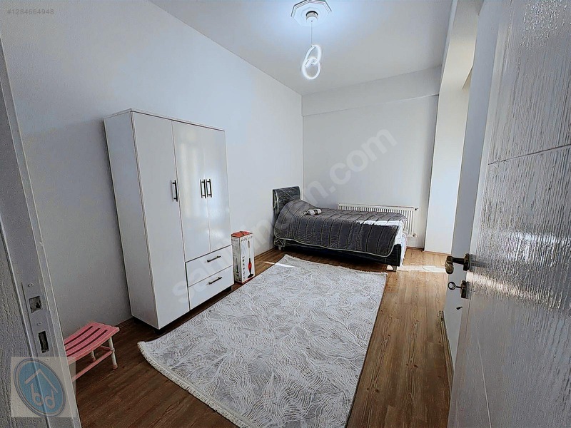 Baldemirden Balkan Cad.üzerinde Ara Katta Satılık Eşyalı 1+1 — fotoğraf 9