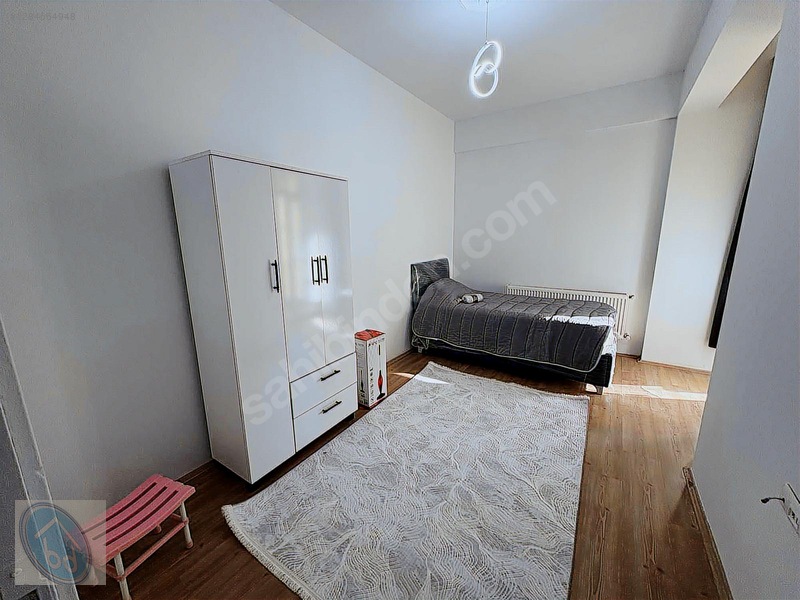 Baldemirden Balkan Cad.üzerinde Ara Katta Satılık Eşyalı 1+1 — fotoğraf 12