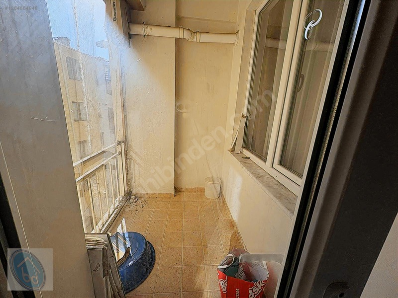 Baldemirden Balkan Cad.üzerinde Ara Katta Satılık Eşyalı 1+1 — fotoğraf 17