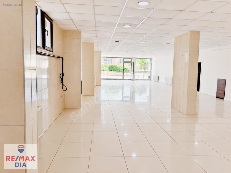 Re/max Dıa'dan Düzce Aziziye Bölgesinde 165 M2 Satılık Dükkan — fotoğraf 6