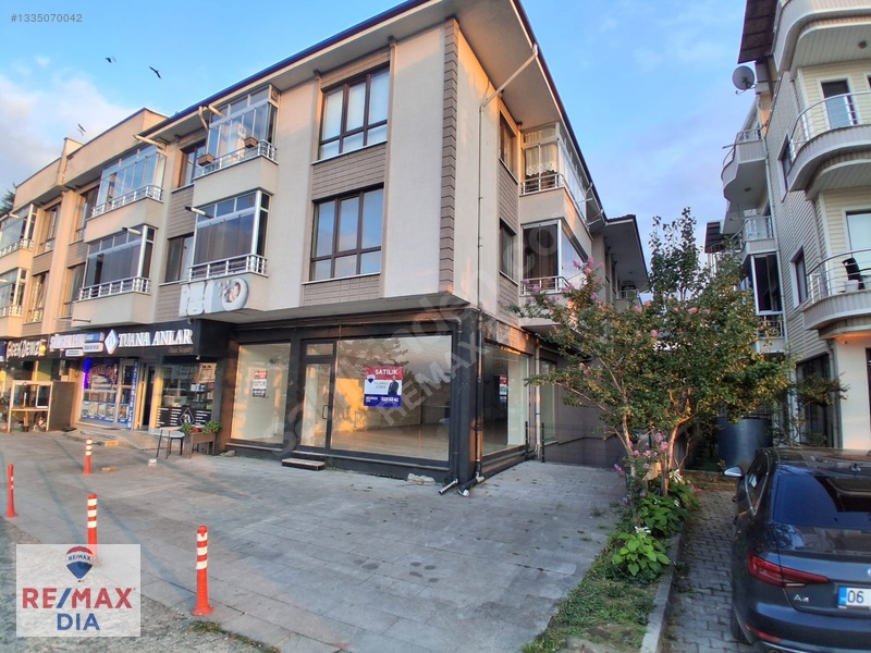 Re/max Dıa'dan Düzce Aziziye Bölgesinde 165 M2 Satılık Dükkan — fotoğraf 8