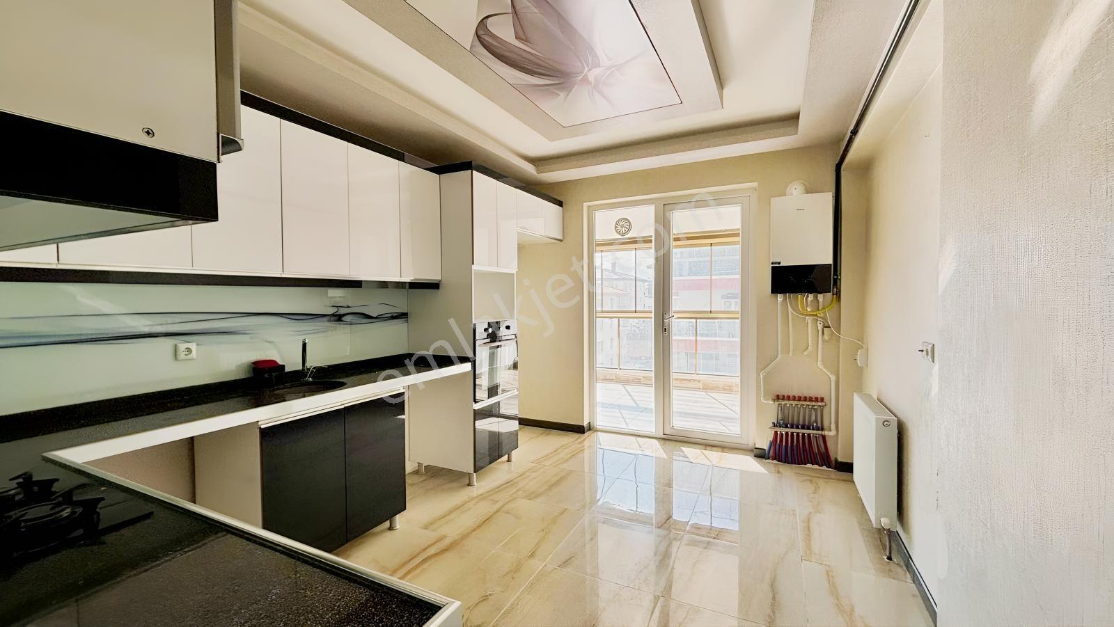 Karakaya Mah. Has-be L Sitesi'nde 3+1, 160 M², Lüxs Ful Yapılı — fotoğraf 7