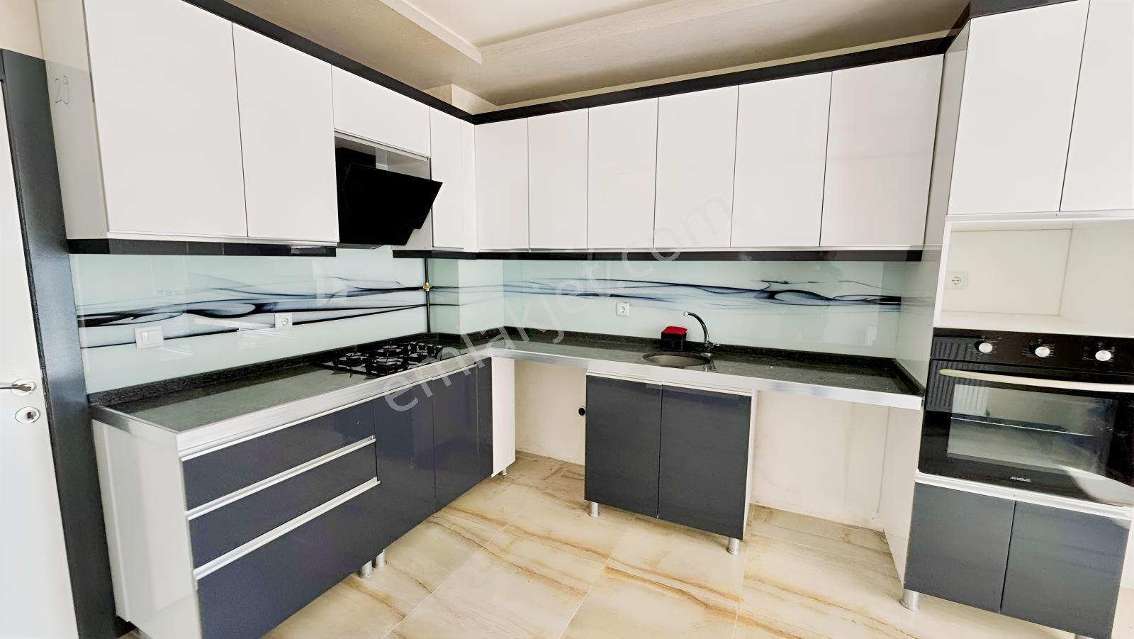 Karakaya Mah. Has-be L Sitesi'nde 3+1, 160 M², Lüxs Ful Yapılı — fotoğraf 9