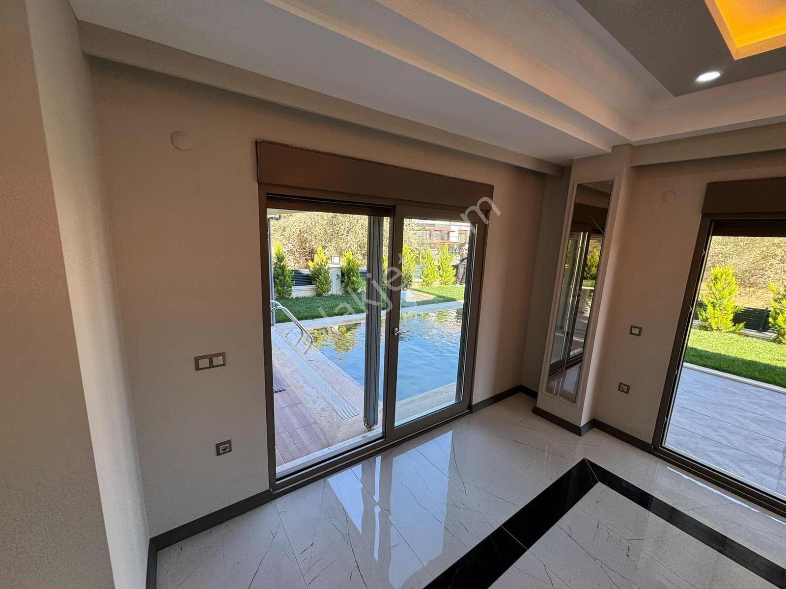 Güçlü Kardeşler Denize Yakın Ultra Lüks 5+1 Havuzlu Tam Müstakil — fotoğraf 7