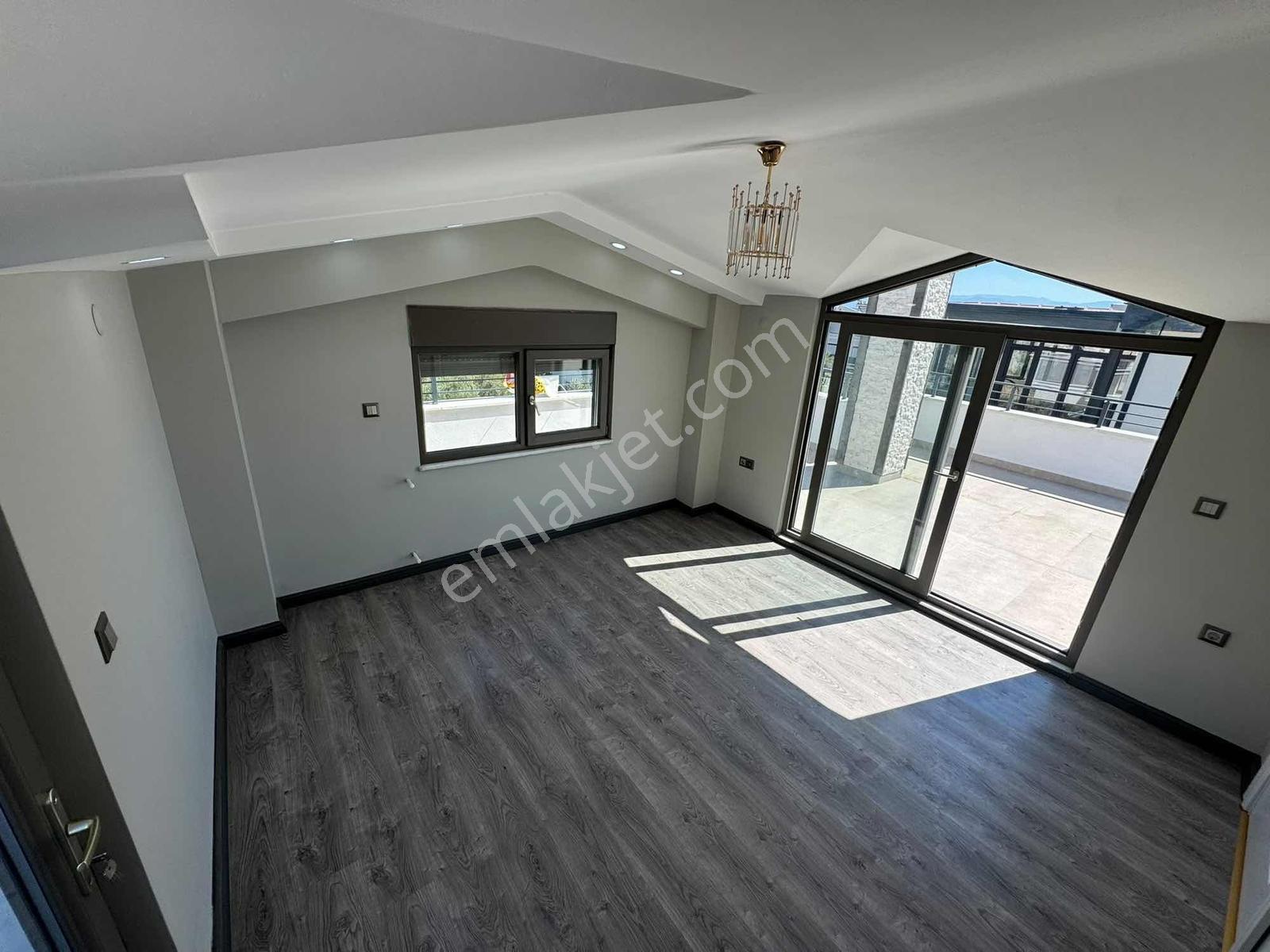 Güçlü Kardeşler Denize Yakın Ultra Lüks 5+1 Havuzlu Tam Müstakil — fotoğraf 34