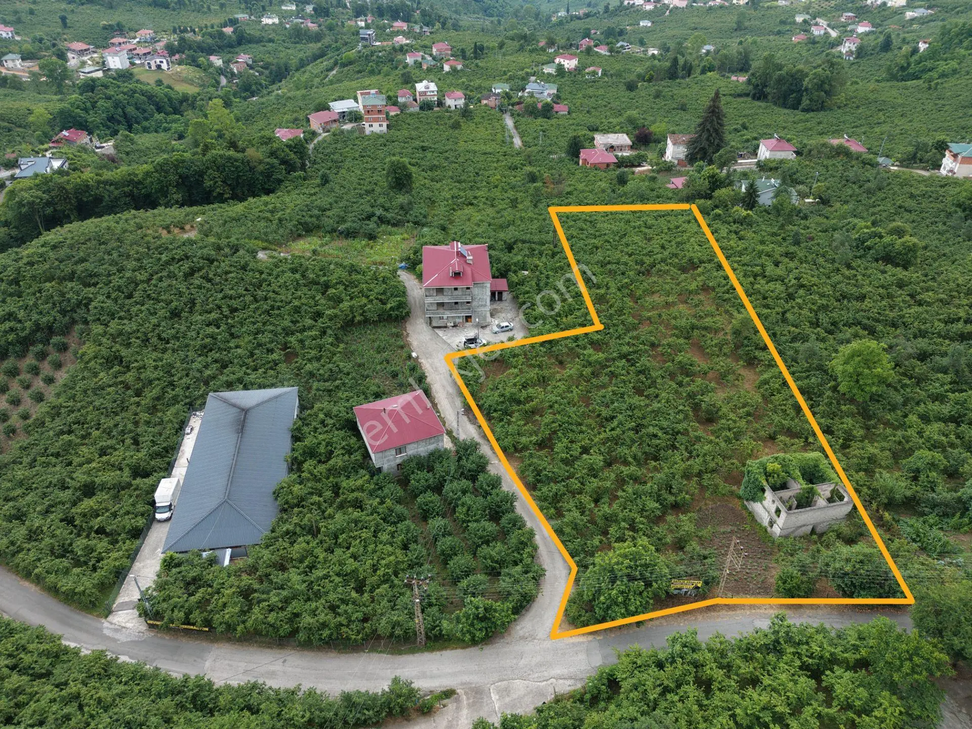 Ortahisar Tos Mahallesi'Nde Satılık 4.350 M² Arsa