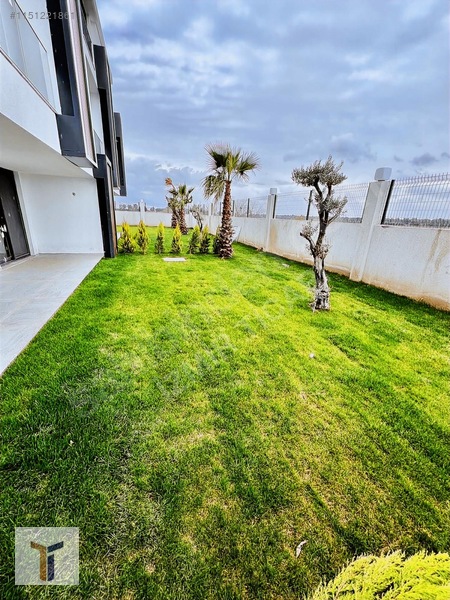 Oturuma Hazır Yaşam Başlamış Sitede 2+1 Sıfır Müstakil Bahçeli — fotoğraf 2