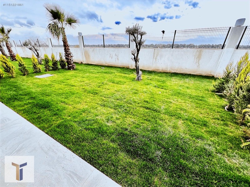 Oturuma Hazır Yaşam Başlamış Sitede 2+1 Sıfır Müstakil Bahçeli — fotoğraf 4