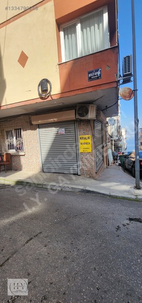 Üçyol Metro Yakını 14m² Çift Cepheli Kiralık Dükkan