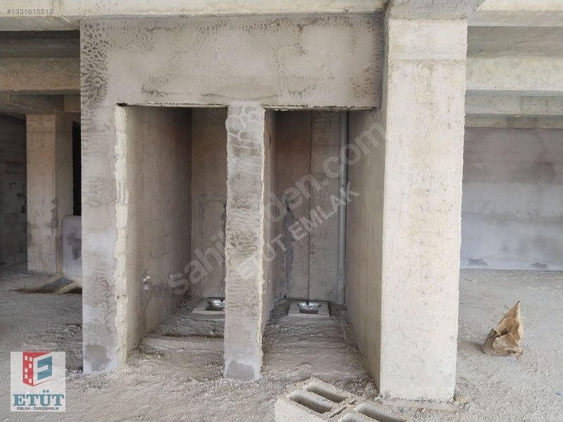 Küsget Sanayi B Blok Merkezi Konum Sıfir Yapi 800 M2 Kiralik — fotoğraf 3
