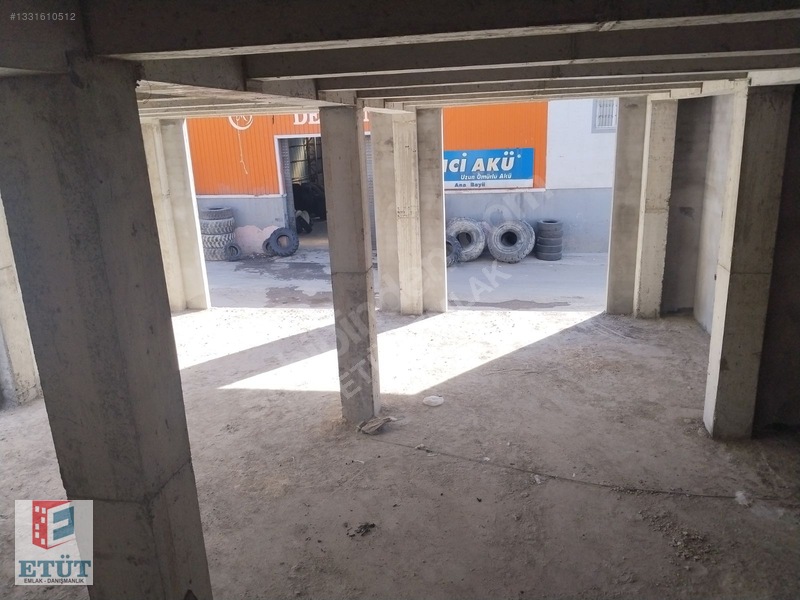 Küsget Sanayi B Blok Merkezi Konum Sıfir Yapi 800 M2 Kiralik — fotoğraf 10
