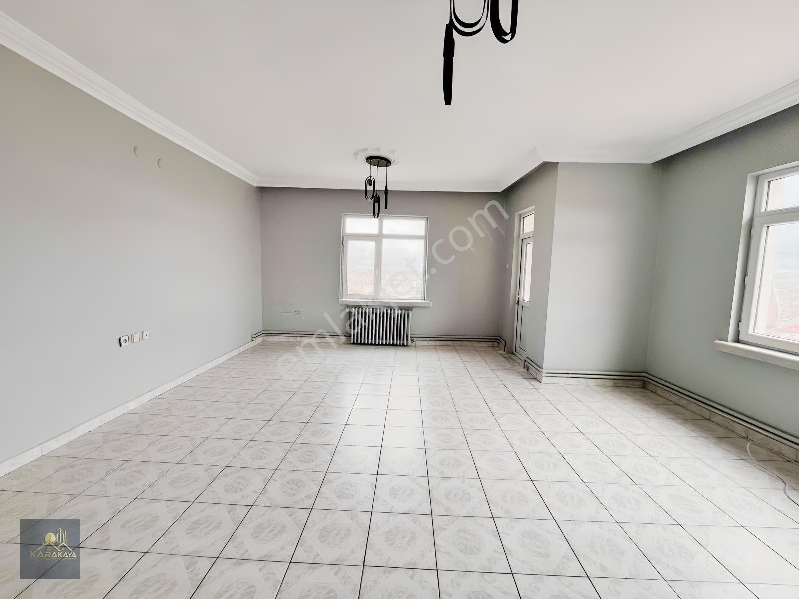Şehitlik Mahallesinde Polatlı Manzaralı 3+1 Daire — fotoğraf 4
