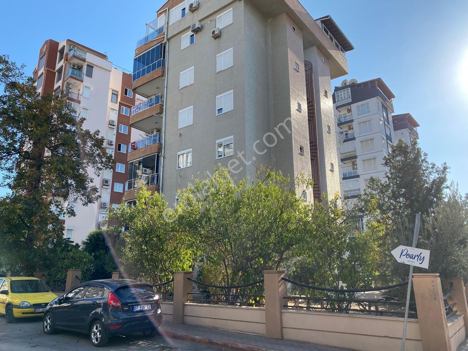 Muhteşem Deniz Manzalı Konyaaltı Sahilinde Ebeveyn Banyolu 2+1 Daire — fotoğraf 3