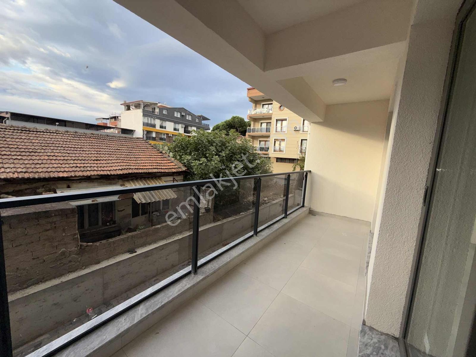 Atça'da 2+1, 140m², Ayrı Mutfaklı Asansörlü Doğalgazlı Daire — fotoğraf 25