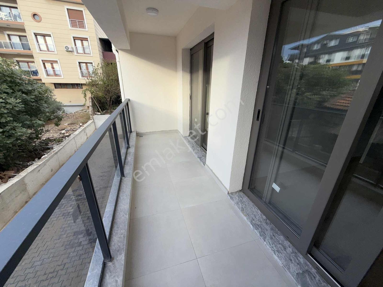 Atça'da 2+1, 140m², Ayrı Mutfaklı Asansörlü Doğalgazlı Daire — fotoğraf 26