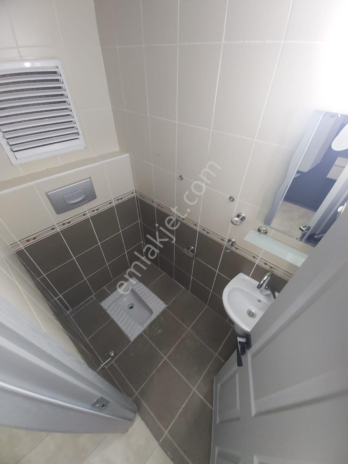Belediye Evleri Adana Koop İçi Satılık 3+1 Yapılı Daire — fotoğraf 6