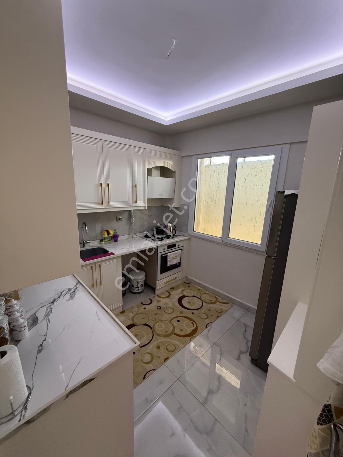 Çözüm Gayrimenkul 2+1 Doğalgaz Ve Asansör — fotoğraf 2