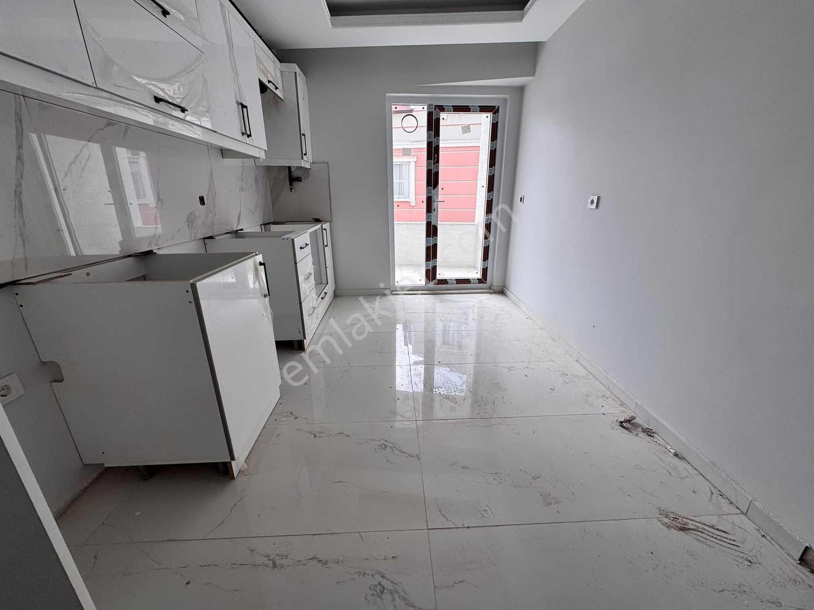 Demirtaş Barbaros Mahallesinde Cadde Üzerinde 2+1 Sıfır Daire — fotoğraf 2