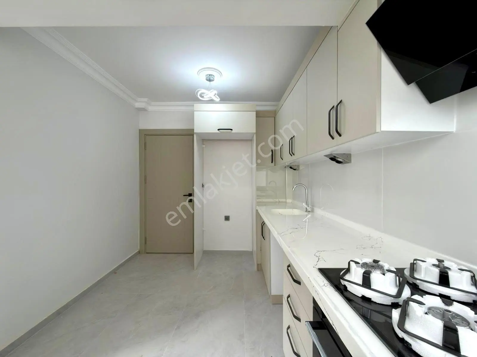 Referans'tan Altınkum'da Ön Cephe Denize 50 Mt Ara Kat Lüx 2+1 Daire — fotoğraf 27