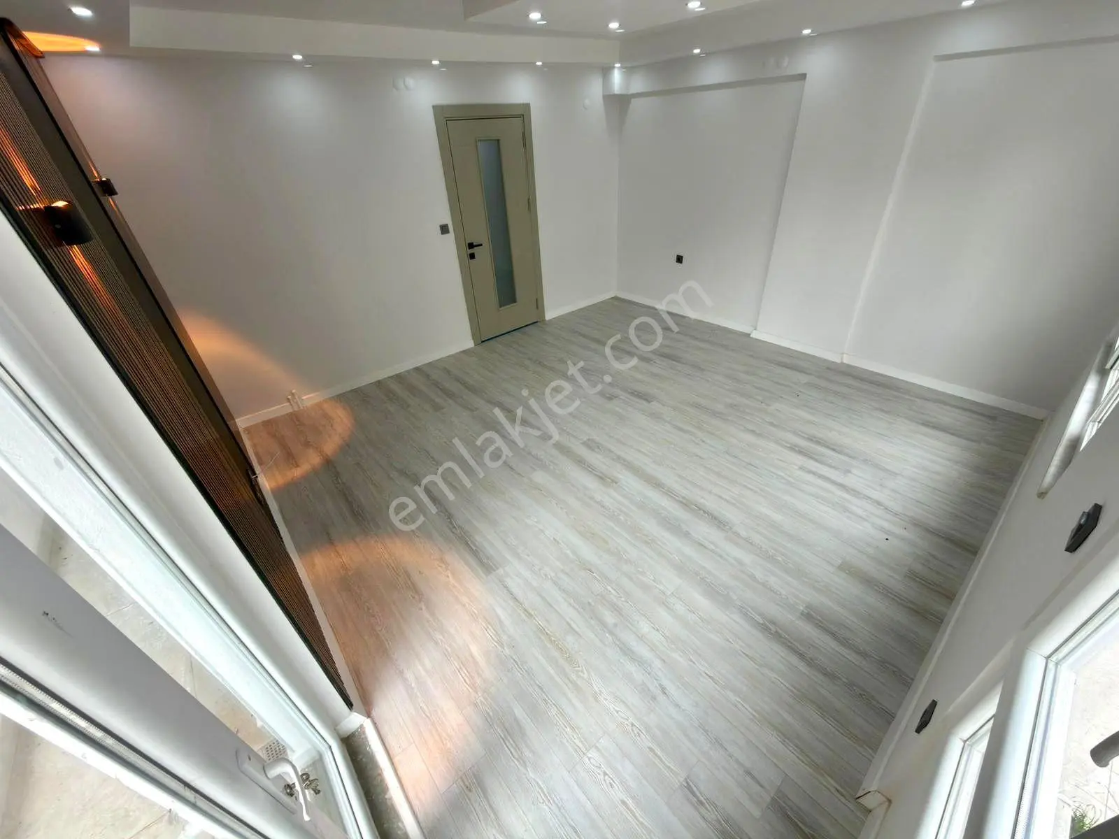 Referans'tan Altınkum'da Ön Cephe Denize 50 Mt Ara Kat Lüx 2+1 Daire — fotoğraf 28