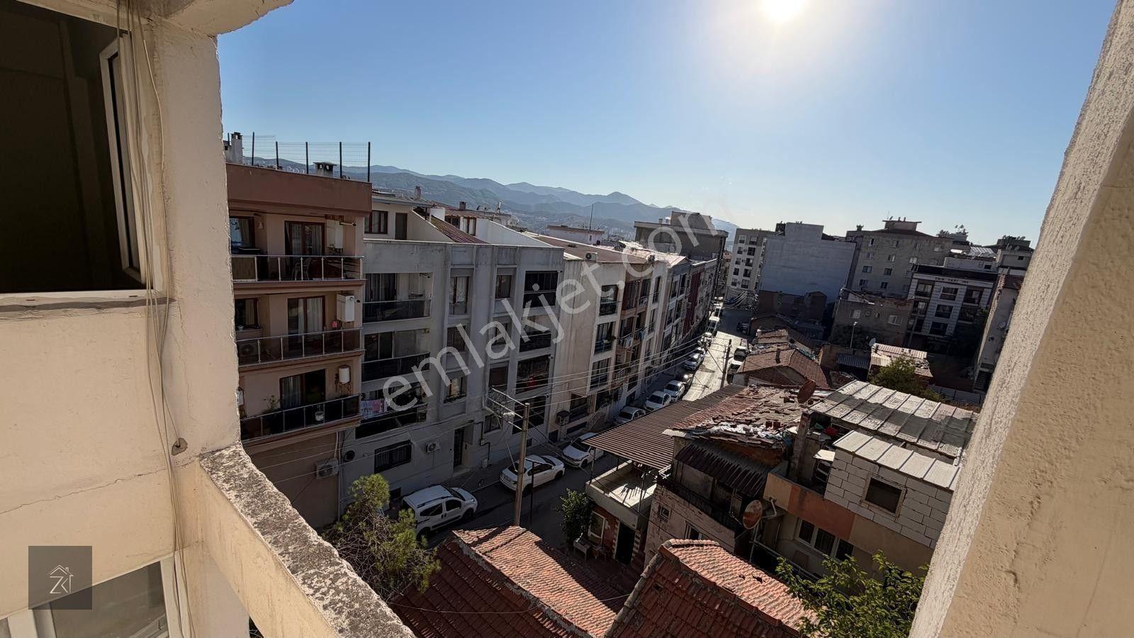 Karabağlar Vatan Mahallesinde 2+1 Geniş, Güneş Alan, Fırsat Satılık Daire — fotoğraf 20