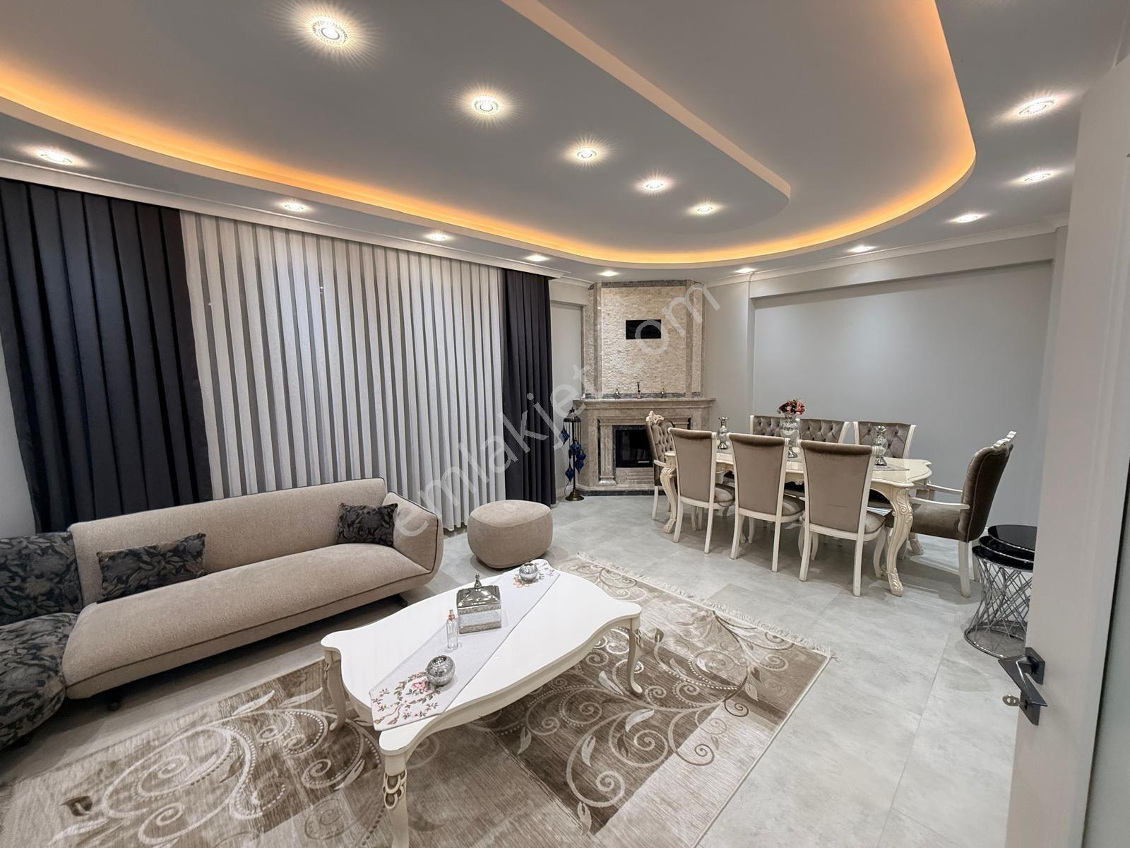 Altınova Kaytazdere'de Havuzlu Ve Eşyalı 4+1 Villa — fotoğraf 10