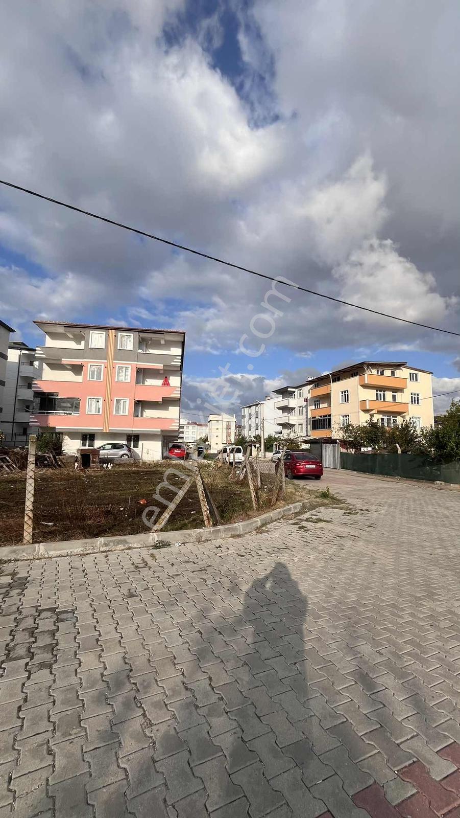Cumhuriyet Mahallesinde D-100 Cepheli Satılık Köşe Parsel — fotoğraf 15