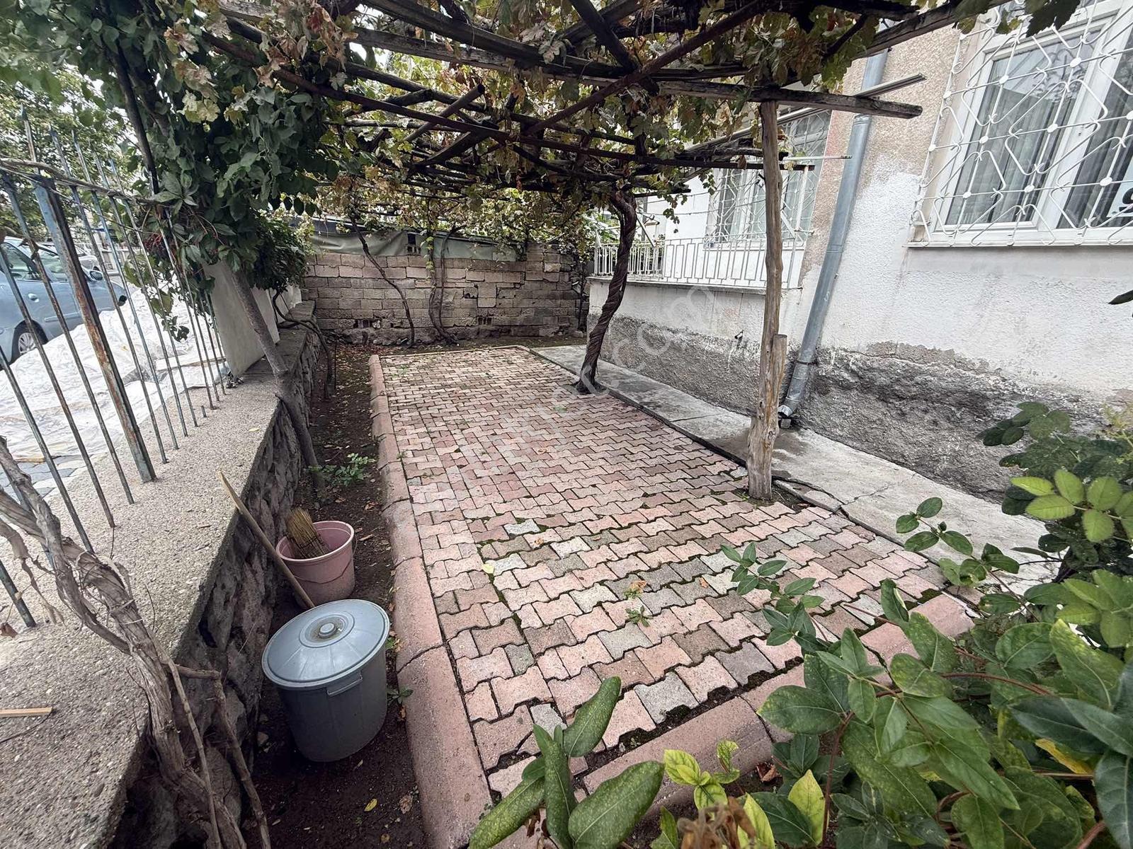 Fetanet Emlaktan Sümer-yenişehir De 3+1 Kombili Masrafsız Daire — fotoğraf 3