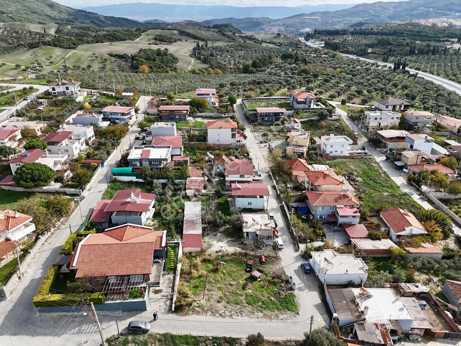 Kuşadası Yaylaköy'de Satılık Deniz Manzaralı 521 M2 Villa İmarlı — fotoğraf 9