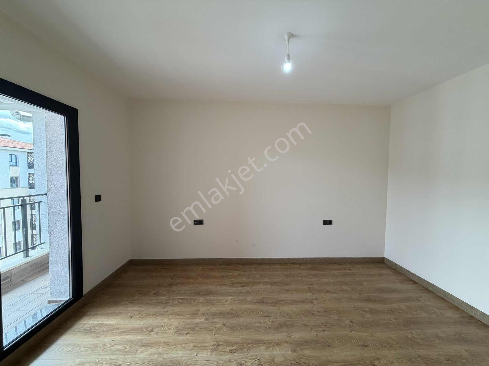 Yusuf Karadağlıdan Taştepe Tokşde Satılık 3+1 Daire — fotoğraf 19